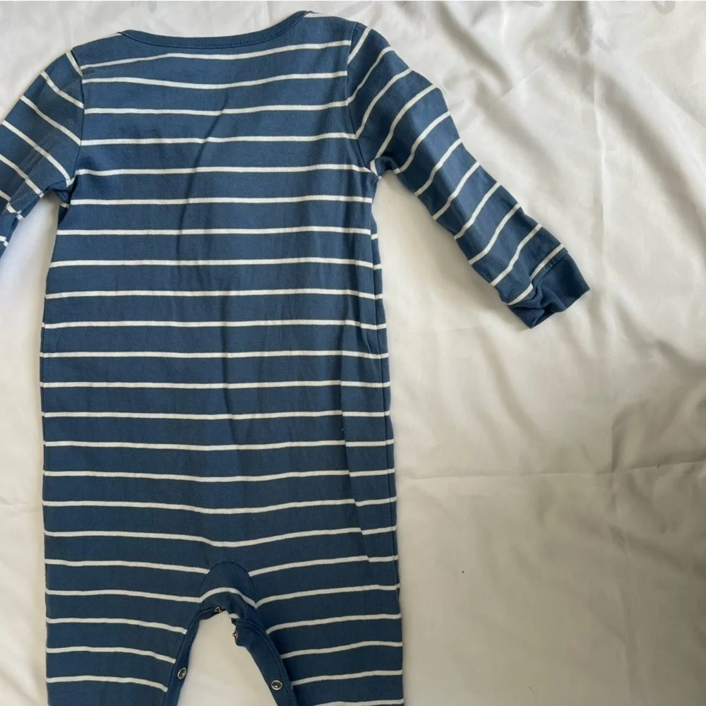 Baby Gap Blue and White Striped Kids Long Sleeve One Piece Size 12-18 Months
